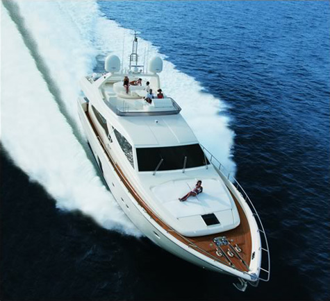 Ferretti 830 