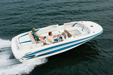 Glastron GT 205 Deckboat