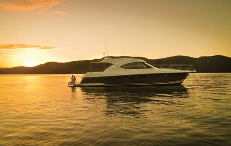 Riviera 5000 Sport Yacht