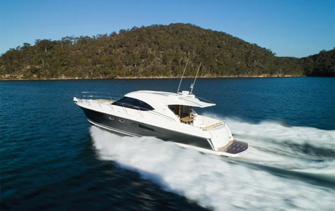 Riviera 5000 Sport Yacht