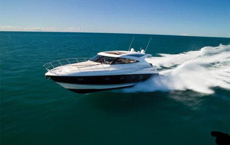 Riviera 5800 Sport Yacht